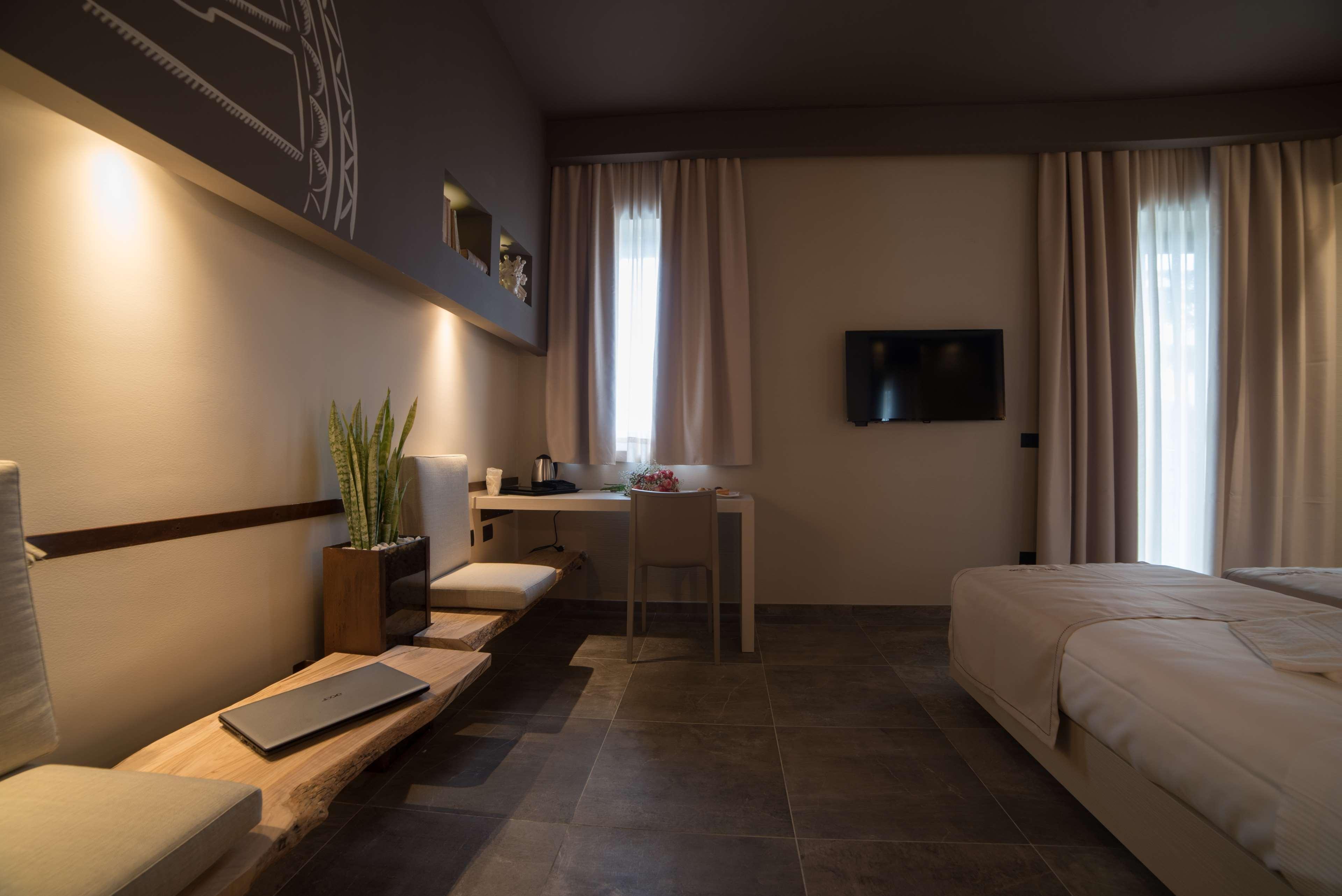 Western Terre Di Eolo Hotel 4*